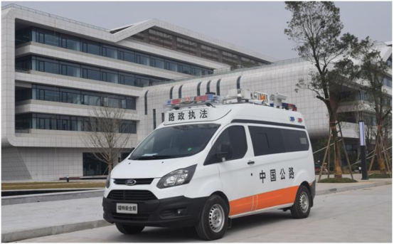 與疫情賽跑！“六合造”救護車奔赴抗疫一線
